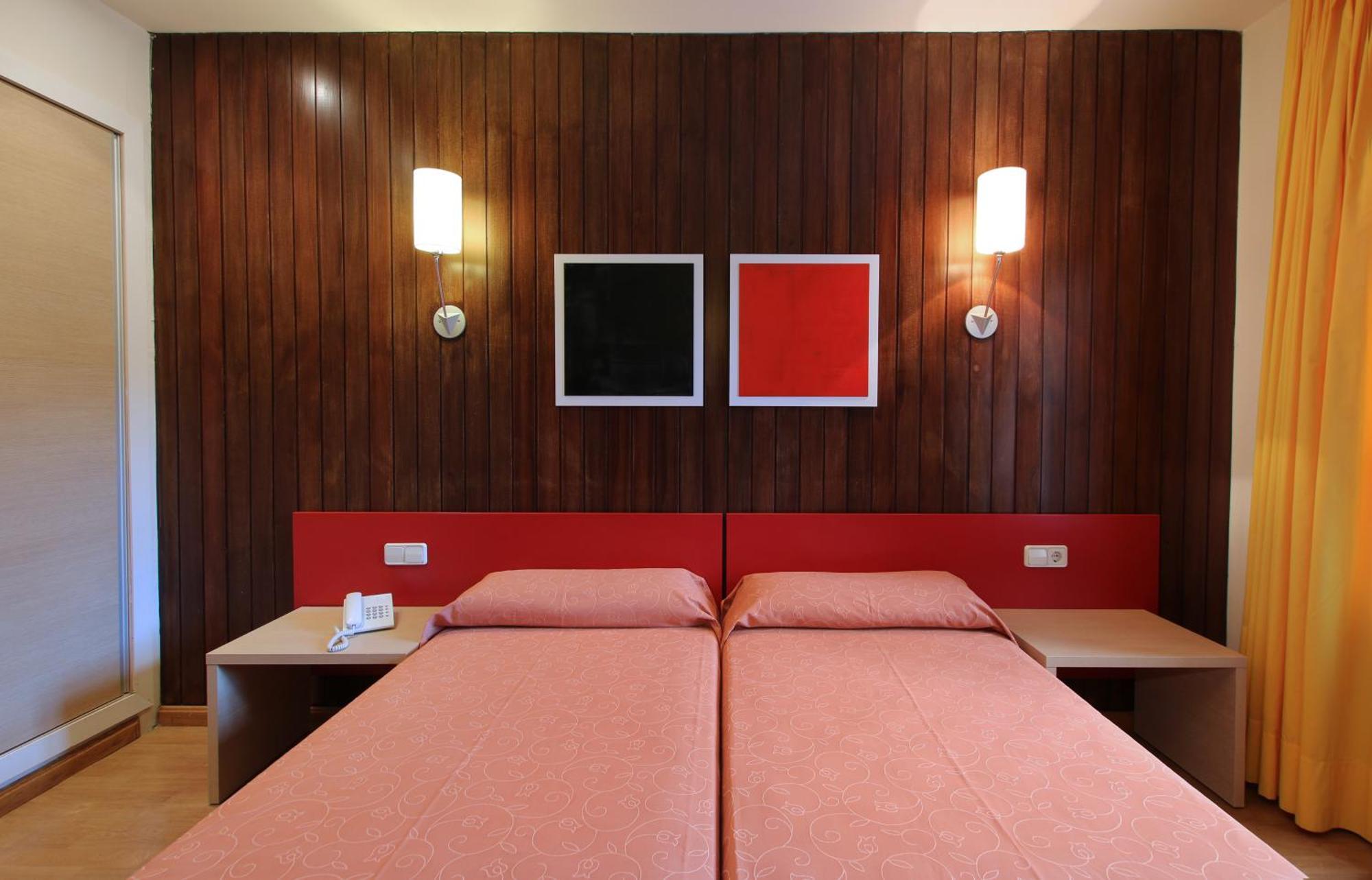 Medplaya Aparthotel Sant Eloi Tossa de Mar Rum bild