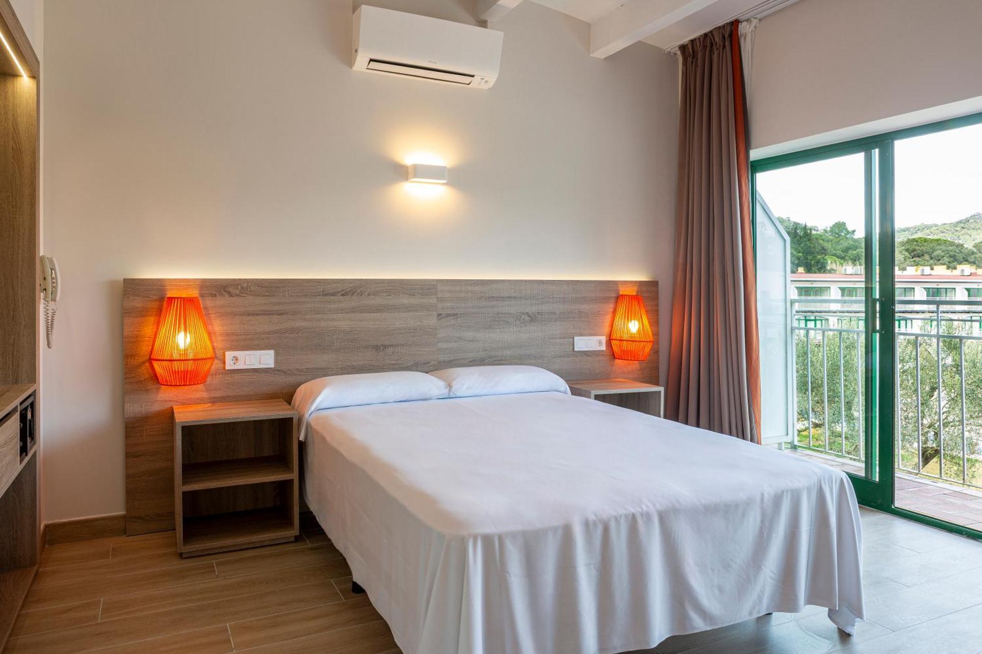 Medplaya Aparthotel Sant Eloi Tossa de Mar Exteriör bild